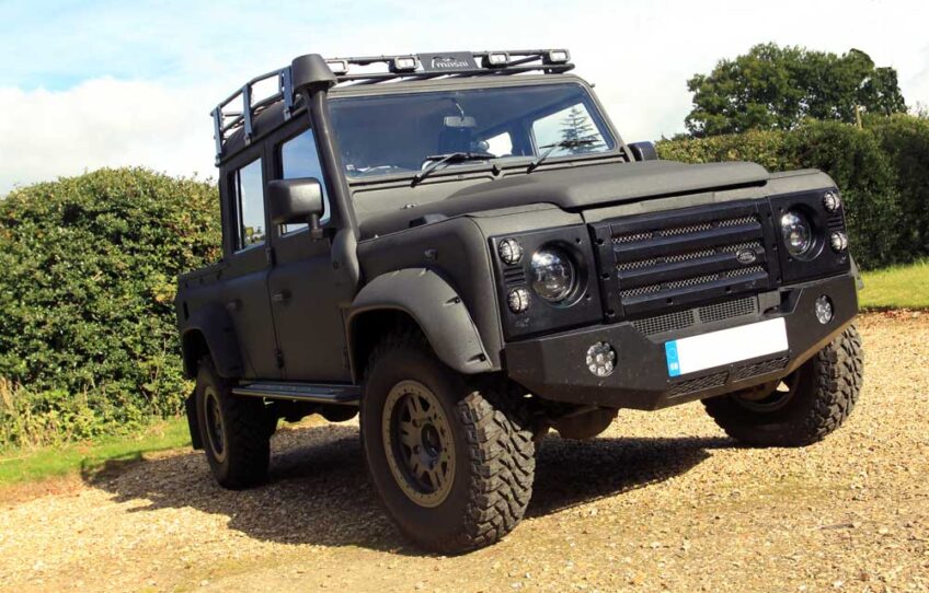Off-road Fan's Love LINE-X Defender's